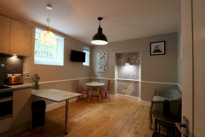 1 Bedroom Block Of Apartments To Rent In Alma Road, Clifton, Bristol, BS8