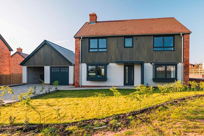 4 Bedroom Detached House For Sale In St. Michael's Grove, Brampton Abbotts, Ross-on-Wye, Herefordshire, HR9