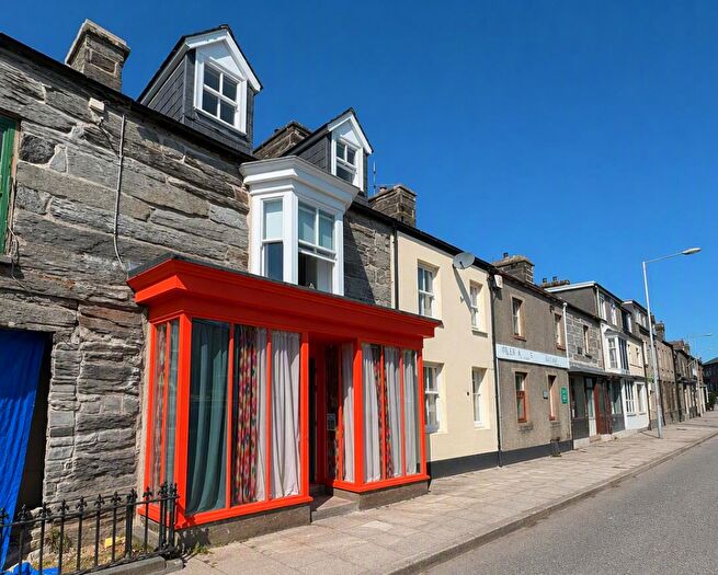3 Bedroom House For Sale In Lombard Street, Porthmadog, LL49