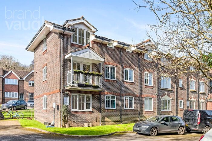 3 Bedroom Flat For Sale In Tower Gate, Preston, Brighton, East Sussex, BN1