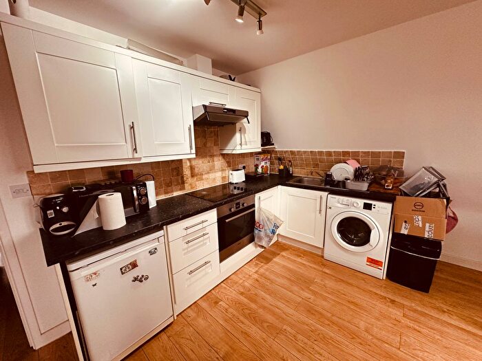 1 Bedroom Flat To Rent In Great North Road, Barnet, EN5