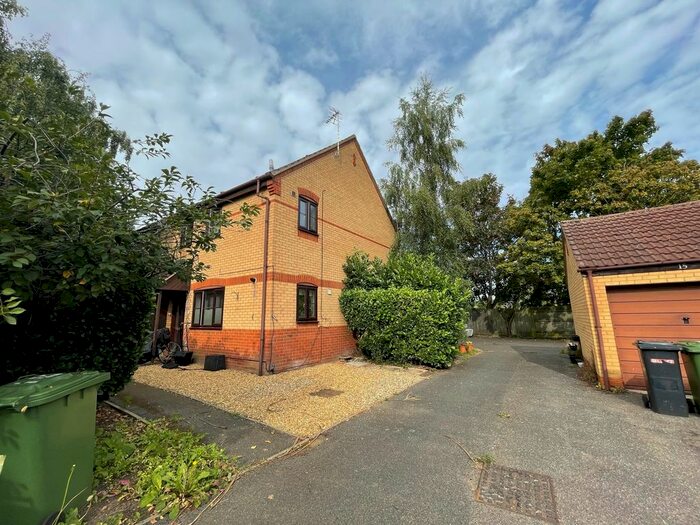 1 Bedroom End Of Terrace House To Rent In Stott Gardens, Cambridge, CB4