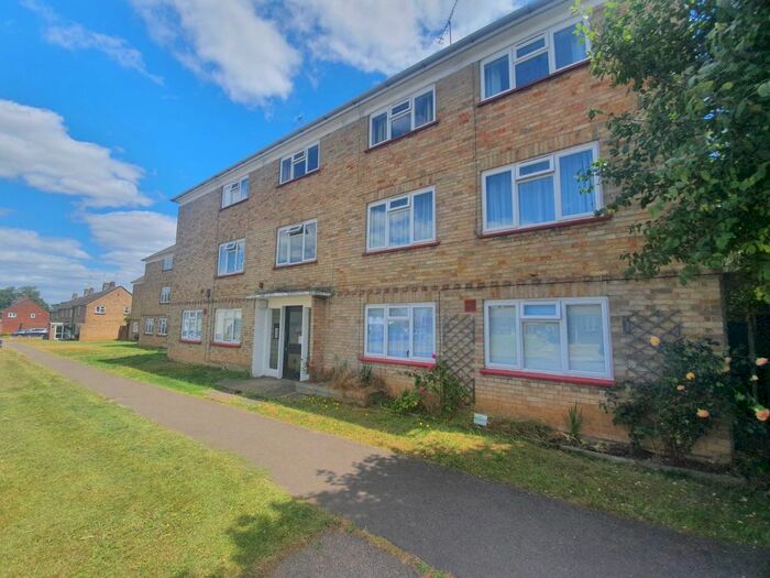 3 Bedroom Flat To Rent In Elizabeth Avenue, Witham, CM8