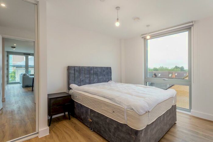 2 Bedroom Apartment To Rent In Solstice Apartments, Silbury Boulevard Milton Keynes, MK9