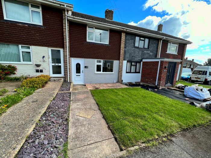 2 Bedroom Terraced House To Rent In Farmlea Road, Cosham, Portsmouth, PO6