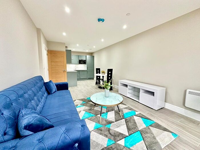 1 Bedroom Flat To Rent In Station Road, Langley, Slough, SL3