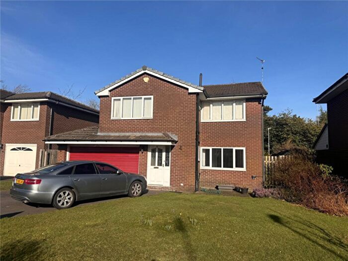 4 Bedroom Detached House To Rent In Woodcock Close, Rochdale, Greater Manchester, OL11