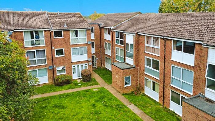 1 Bedroom Flat To Rent In Epping Green, Hemel Hempstead, HP2