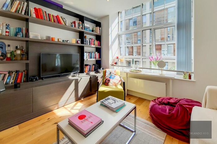 Studio To Rent In Clapham Road, London, SW9