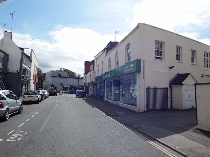 1 Bedroom Flat To Rent In Bath Street, Cheltenham, GL50