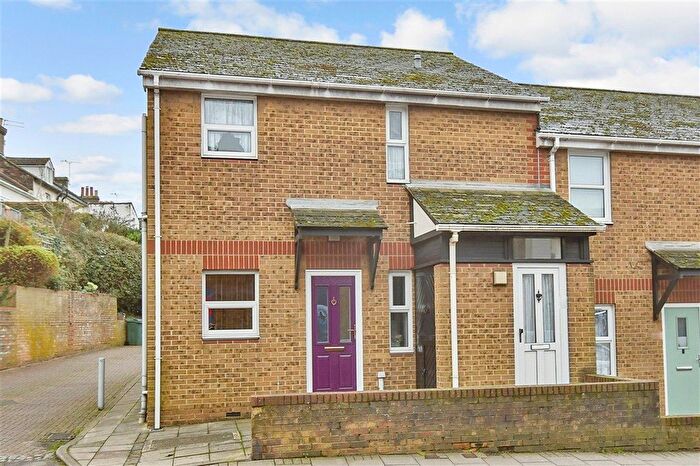 1 Bedroom Flat For Sale In West Street, Sittingbourne, Kent, ME10