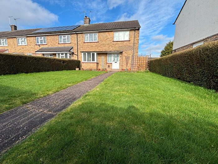 3 Bedroom End Of Terrace House For Sale In Heapham Crescent, Gainsborough, DN21