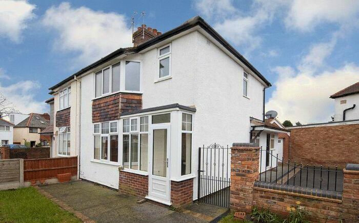 3 Bedroom Semi-Detached House To Rent In Cottage Street, Kingswinford, DY6