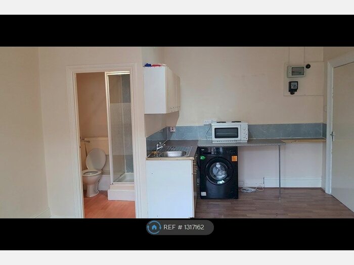 Studio To Rent In Stanmore Road, Birmingham, B16