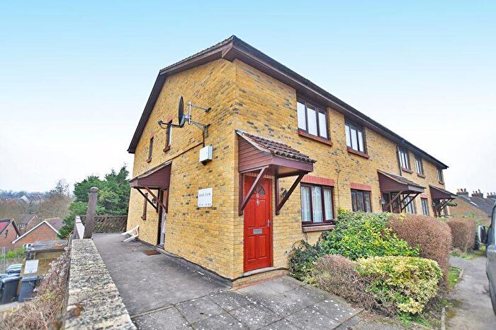 1 Bedroom Maisonette To Rent In Bank View, Tovil, ME15