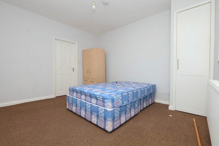 Studio To Rent In Uxbridge Road, Uxbridge, UB10