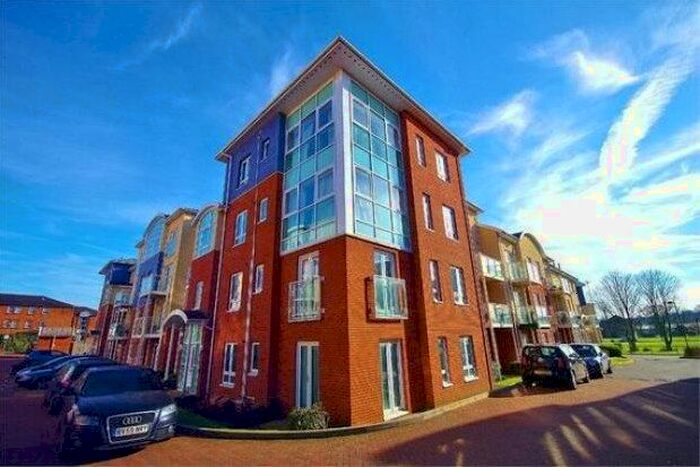 2 Bedroom Flat To Rent In Pumphouse Crescent, Watford, WD17