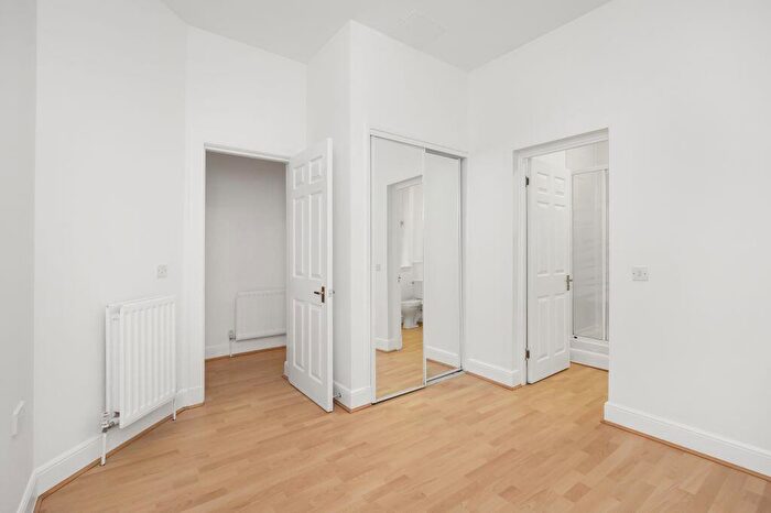 2 Bedroom Flat For Sale In (flat ), East Fountainbridge, Tollcross, Edinburgh, EH3