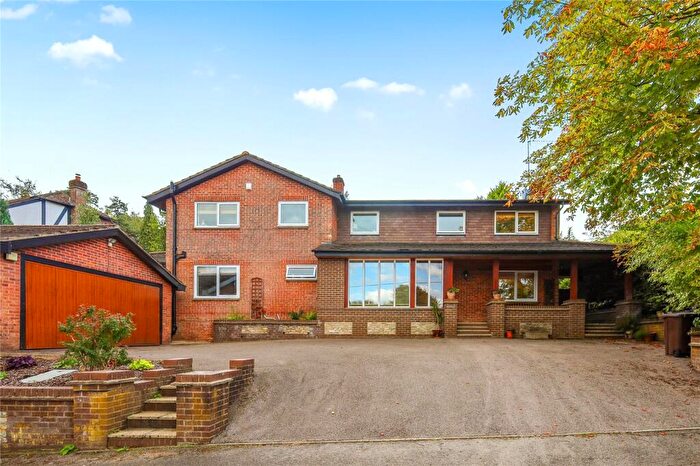 5 Bedroom Detached House For Sale In Linden Road, Headley Down, Hampshire, GU35