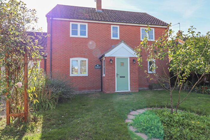 3 Bedroom Semi-Detached House To Rent In Fakenham Road, Great Ryburgh, NR21