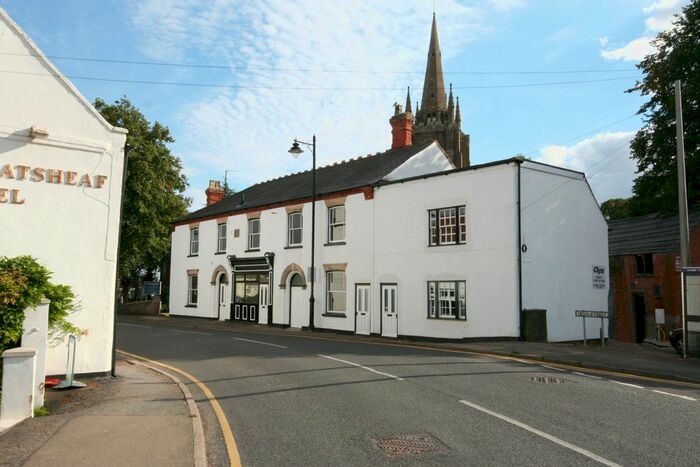 2 Bedroom Flat To Rent In High Street, Swineshead, PE20