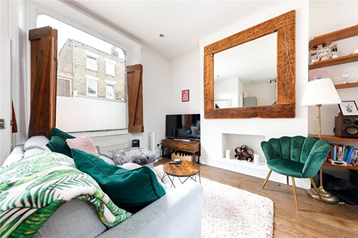1 Bedroom Terraced House To Rent In Prince Alfred Mansions, Barnsbury, N1