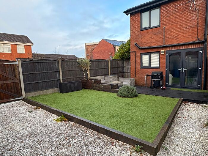 1 Bedroom Property To Rent In St. Pauls Street, Bury, BL9