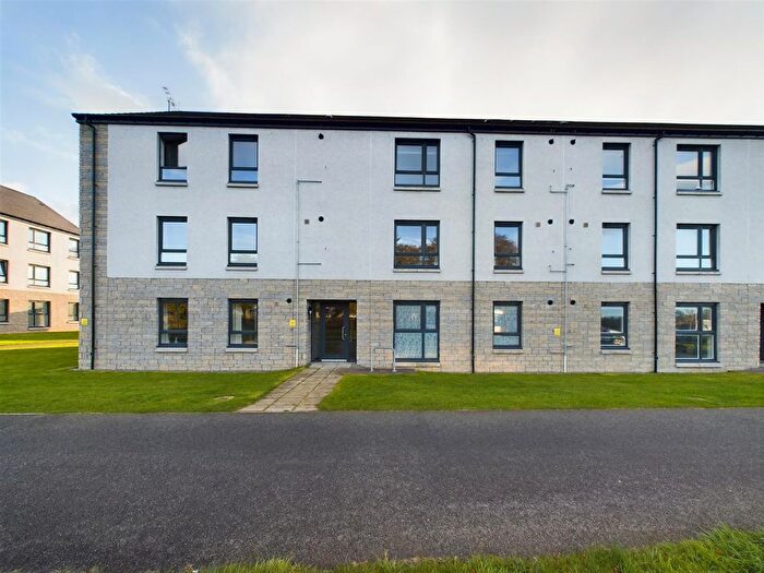 2 Bedroom Flat For Sale In Drummossie Road, Inverness, IV2