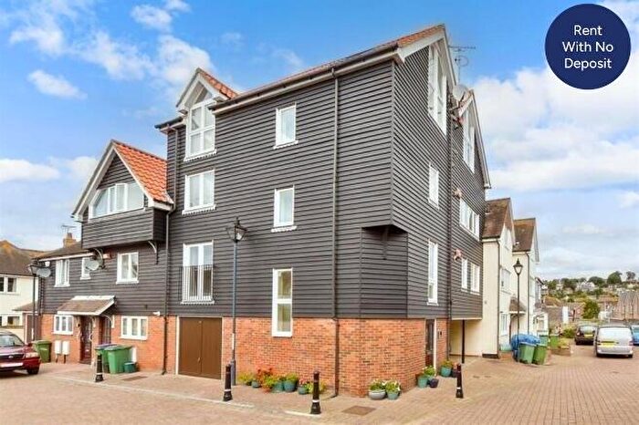 2 Bedroom Flat To Rent In Newmans Close, Hythe, Kent, CT21
