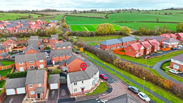 3 Bedroom Semi-Detached House For Sale In Foxglove Avenue, Thurnby, LE7