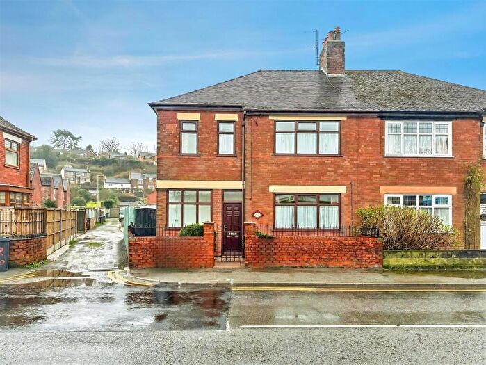3 Bedroom Semi Detached House For Sale In Macclesfield Road, Leek, Staffordshire, ST13