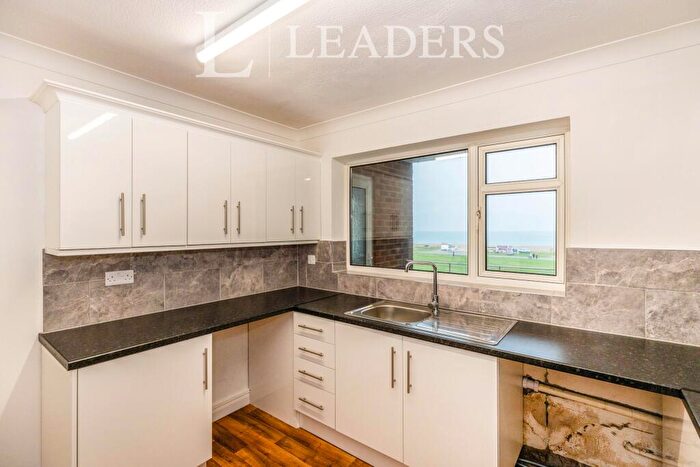 3 Bedroom Flat To Rent In Sea Front, Hayling Island, PO11