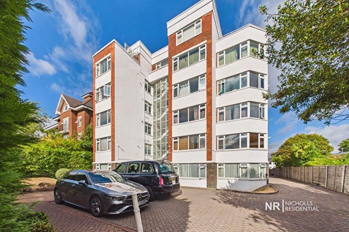 2 Bedroom Flat For Sale In West Hill, London, Greater London., SW15