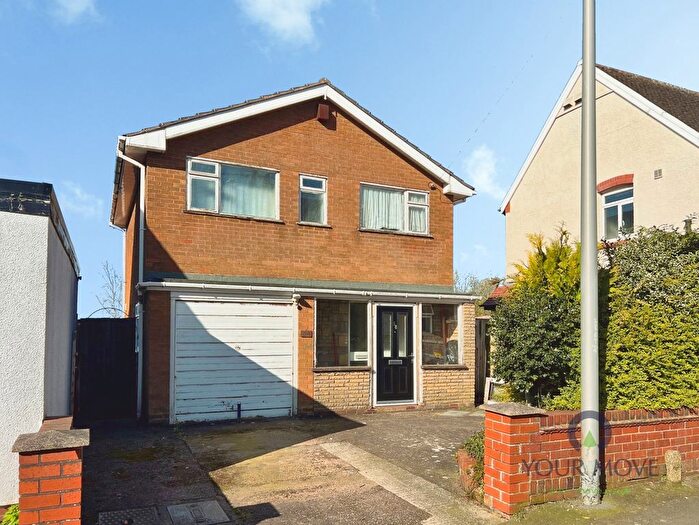 3 Bedroom Detached House For Sale In Highfield Road, Rowley Regis, West Midlands, B65