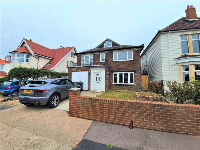 5 Bedroom Detached House To Rent In Montserrat Road, Lee-On-The-Solent, PO13