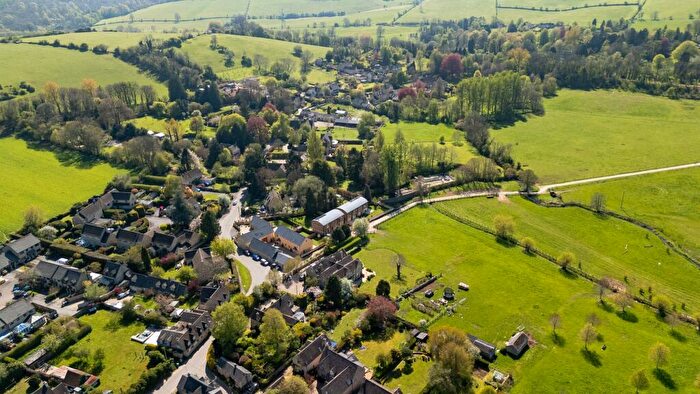 4 Bedroom Detached House For Sale In Willowside Grange, Withington, GL54