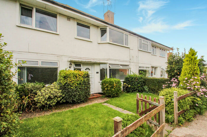 2 Bedroom Ground Flat To Rent In Manor Road, East Preston, BN16