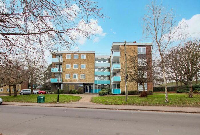 2 Bedroom Flat To Rent In Byron Road, Southampton SO19