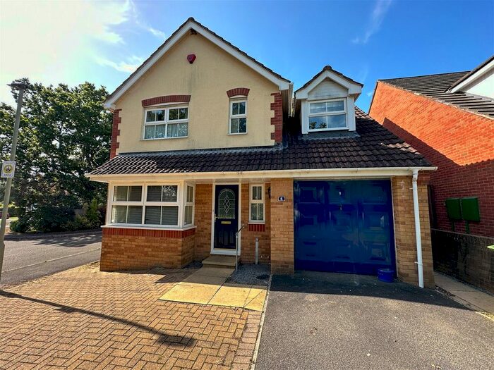 4 Bedroom Detached House For Sale In Mannings Meadow, Bovey Tracey, Newton Abbot, TQ13