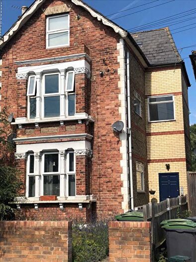 2 Bedroom Flat To Rent In Whittington Road, Bounds Green, N22