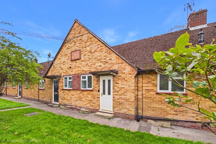 1 Bedroom Bungalow For Sale In Talbot Close, Newbury, Berkshire, RG14