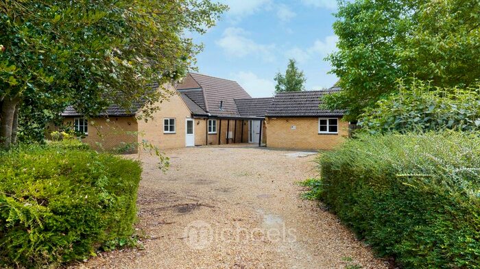 5 Bedroom Detached House For Sale In Station Road, Fulbourn, Cambridge, CB21