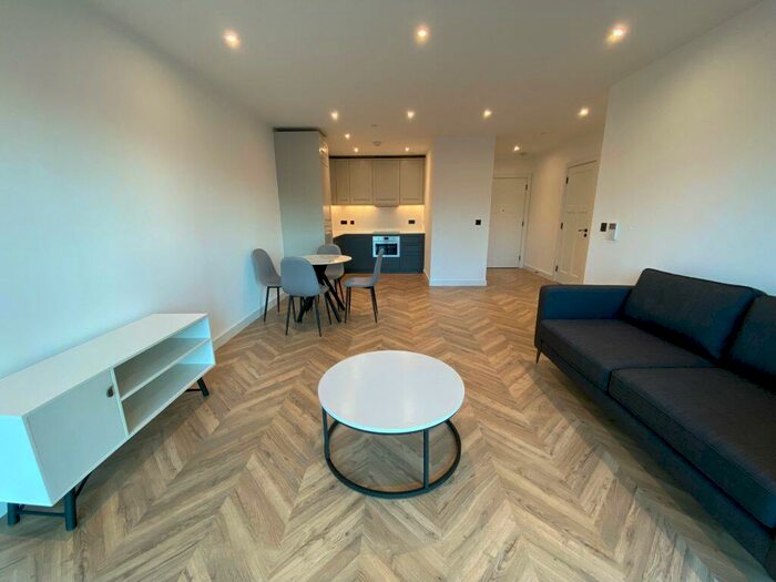 1 Bedroom Flat To Rent In Kingston Upon Thames &#; Bed Flat, KT1