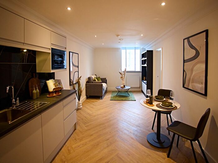 2 Bedroom Flat To Rent In Apt, Live Oasis Eastgate #, LS2