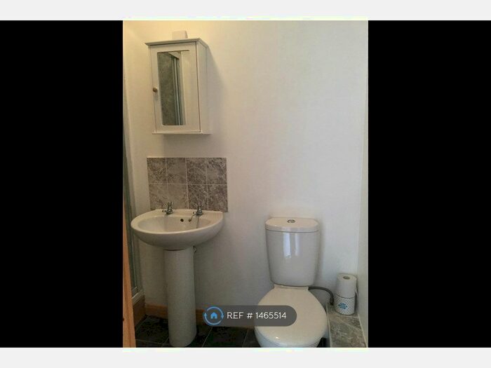 Studio To Rent In Freshfield Bank, Forest Row, RH18