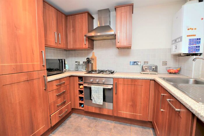 2 Bedroom Ground Flat To Rent In Margate, CT9