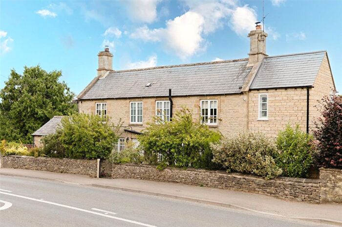 3 Bedroom Country House For Sale In Shipton Road, Fulbrook, Burford, Oxfordshire, OX18