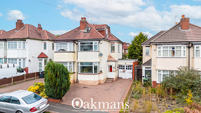 3 Bedroom Semi-Detached House For Sale In Forest Road, Oldbury, B68