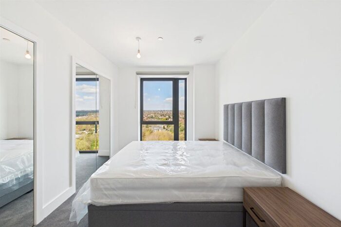 2 Bedroom Flat To Rent In Acer Point, Watford, WD18