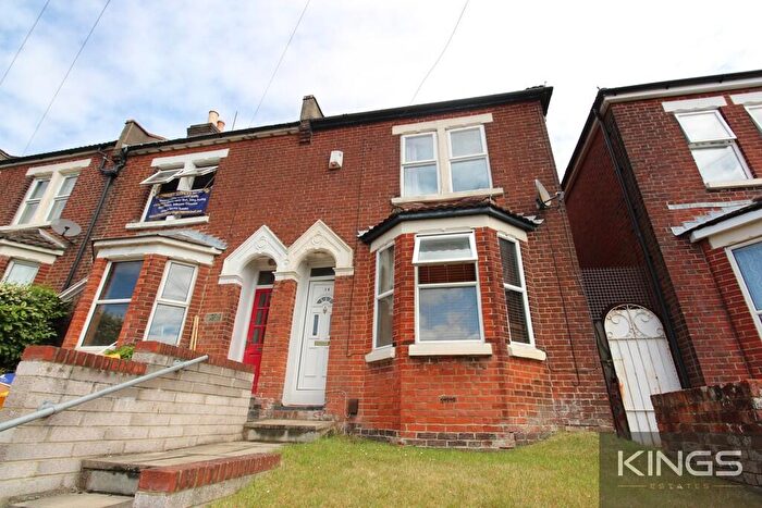 5 Bedroom Terraced House To Rent In Broadlands Road, Southampton, SO17